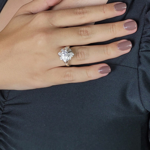 Anel de Prata Flor Celestial Zircônias Brancas 5mm