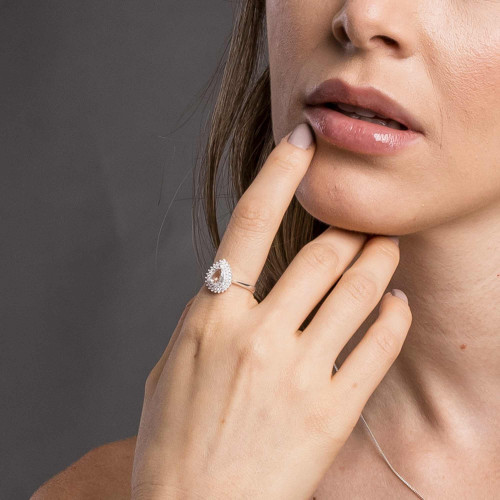 Anel de Prata Coleção Queens Cristal 5x7 e Zircônias Brancas