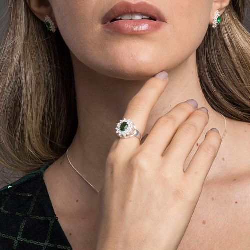 Anel de Prata Coleção Queens Cristal Safira Esmeralda 6x8 e Zircônias Brancas