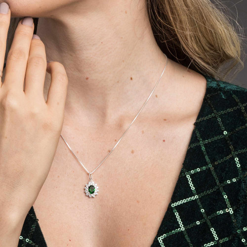 Colar de Prata Coleção Queens Cristal Esmeralda 6x8 e Zircônias Brancas 45cm