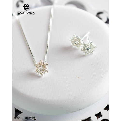 Pingente de Prata Flor Mística com Zircônias Brancas 8x8mm